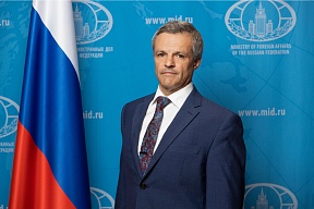 Comment Made by Ambassador Alexey Skosyrev for "Al Bilad" in Regard to the Decision of the President to Gift Two Gyrfalcons to H.M. the King Comment Made by Ambassador Alexey Skosyrev for "Al Bilad" in Regard to the Decision of the President to Gift Two Gyrfalcons to H.M. the King